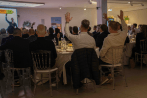 Lees meer over het artikel Gastvrijheid in de autobranche: hoe Volvo de brug slaat tussen commercie en gevoel